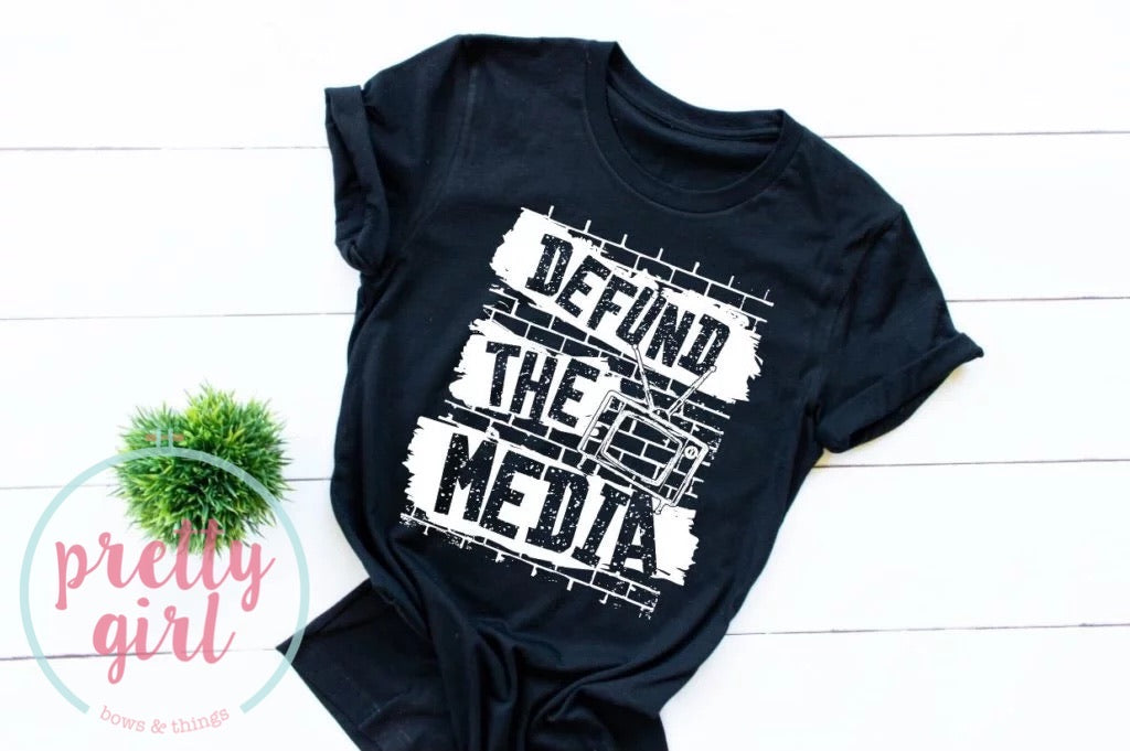 Defund the media ADULT TSHIRT